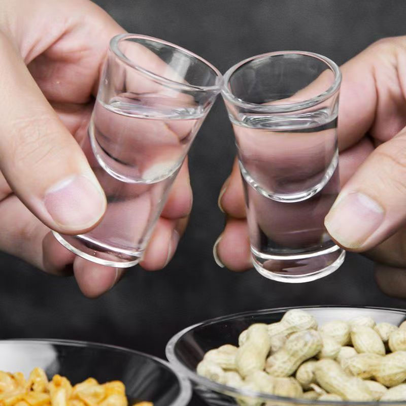 Copo de Shot para Baijiu 10ml/ - Wine Beer And Spirit avaliação e preço